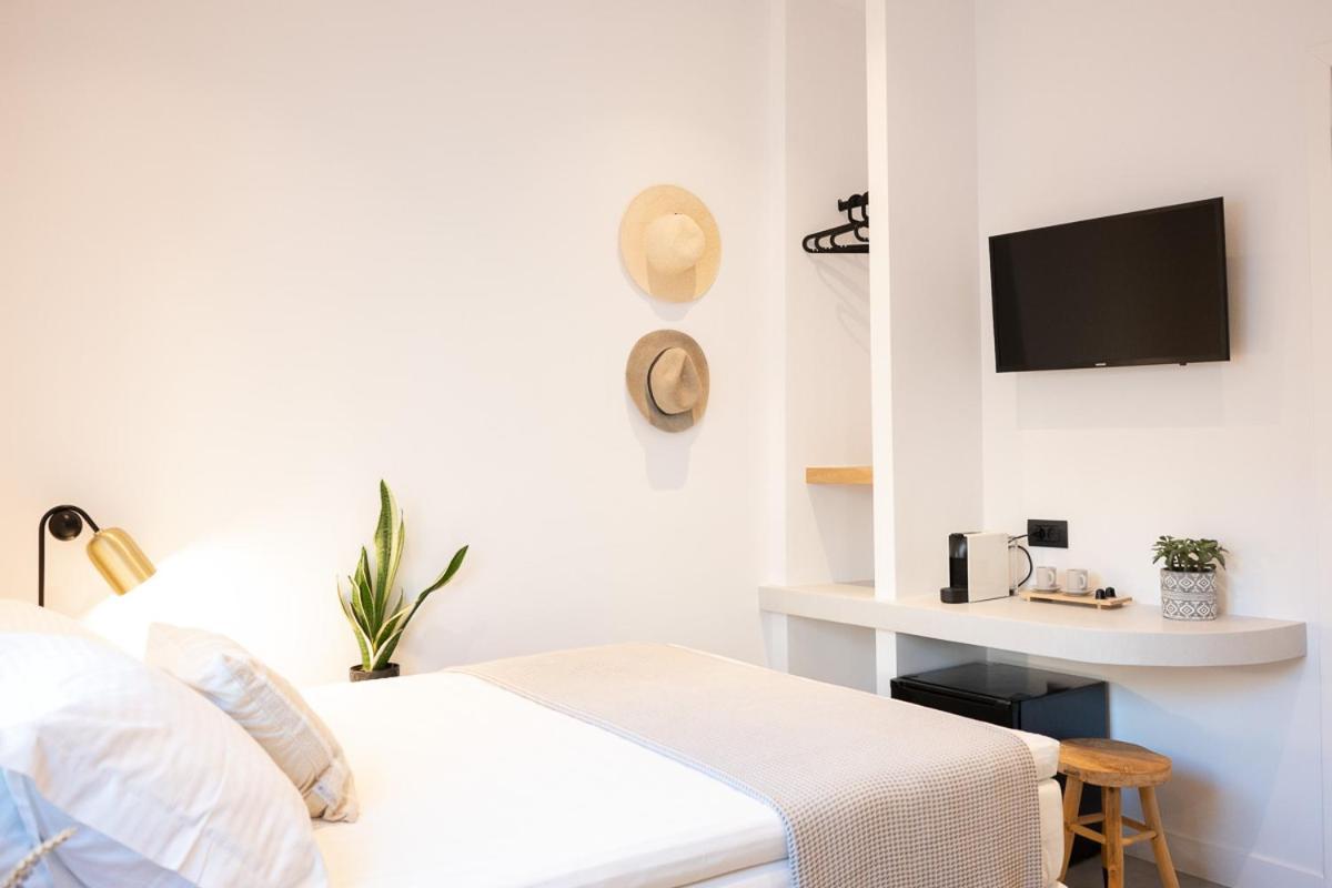 Eleana Hotel Tinos Bagian luar foto